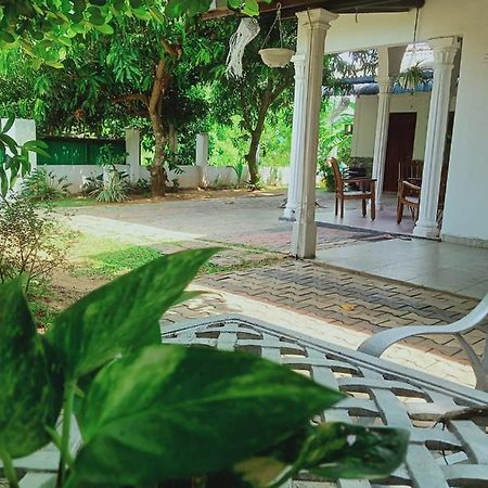 Sidhangana Home Stay Anuradhapura Zewnętrze zdjęcie
